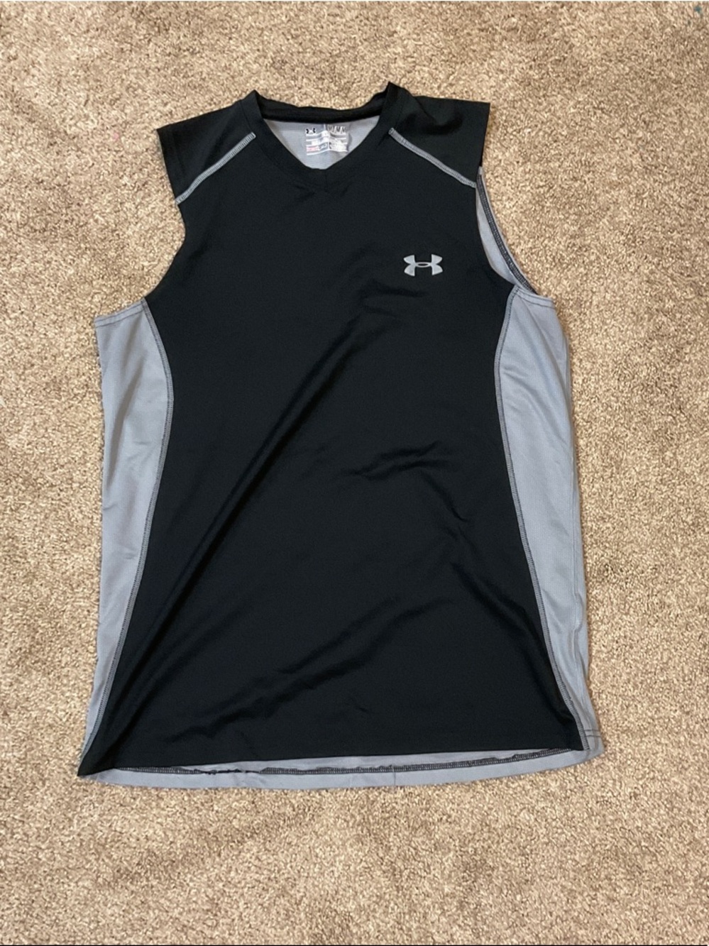 Under Armour Black & Gray Performance Sleeveless Tank